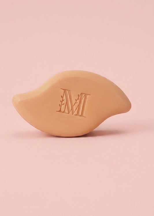Shampoing solide hydratant, cuir chevelu sensible,anti-cheveux secs soulagement psoriasis-rose Maison Marie Provence, meilleur marque shampoing solide en france, shampoing solide, sans sulfate, naturel, bio, vegan, cosmetiques solides ultra moussant